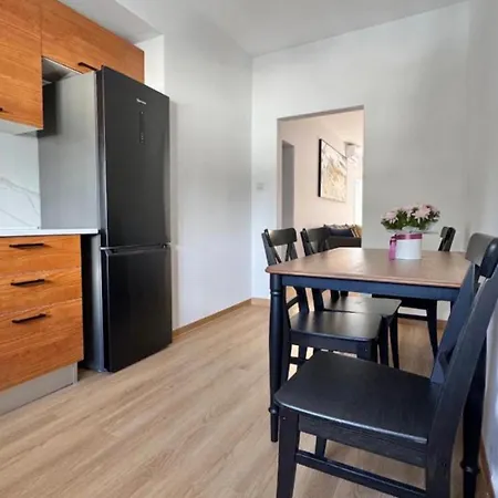 Seaview Elegance Apartament Limassol